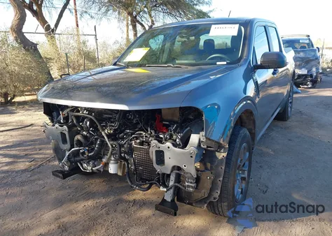 2025 Ford Maverick Xlt z USA, uszkodzony, nr VIN 3FTTW8JAXSRA06697